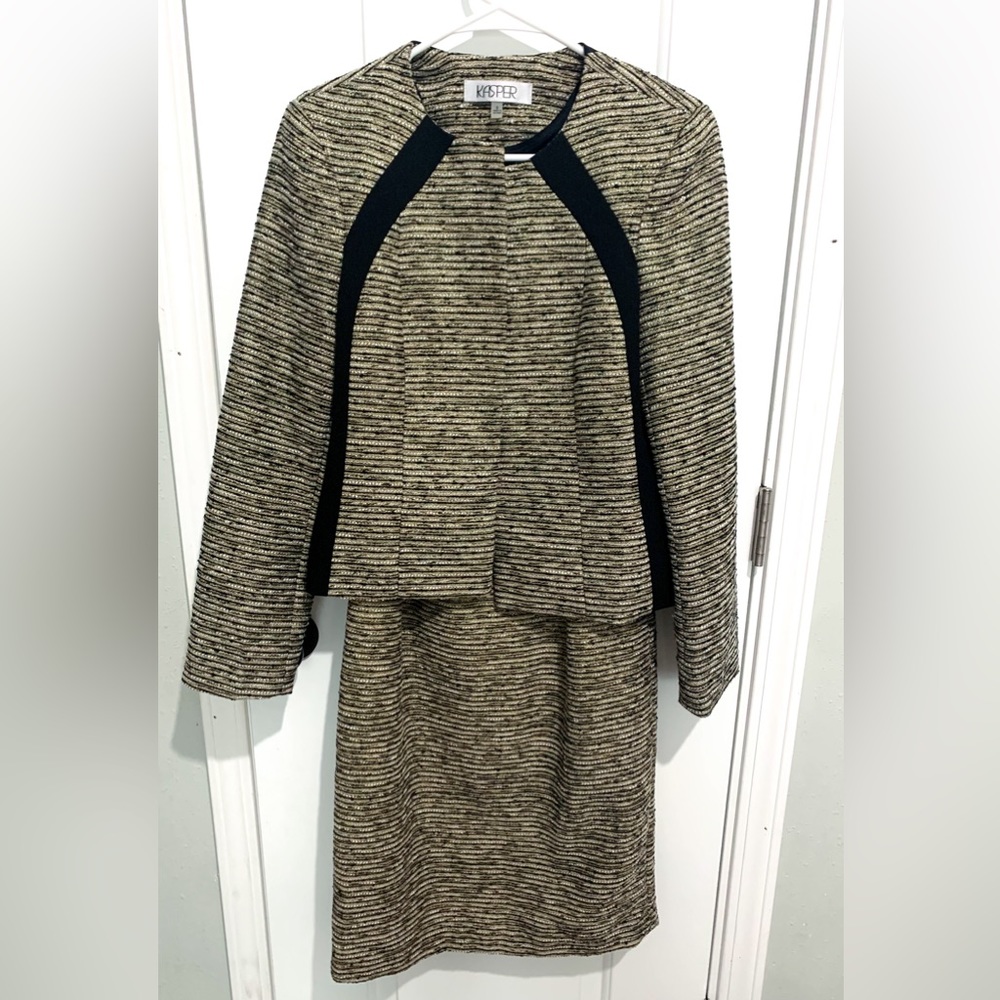 Kasper 2 piece Dress & Jacket set size 6